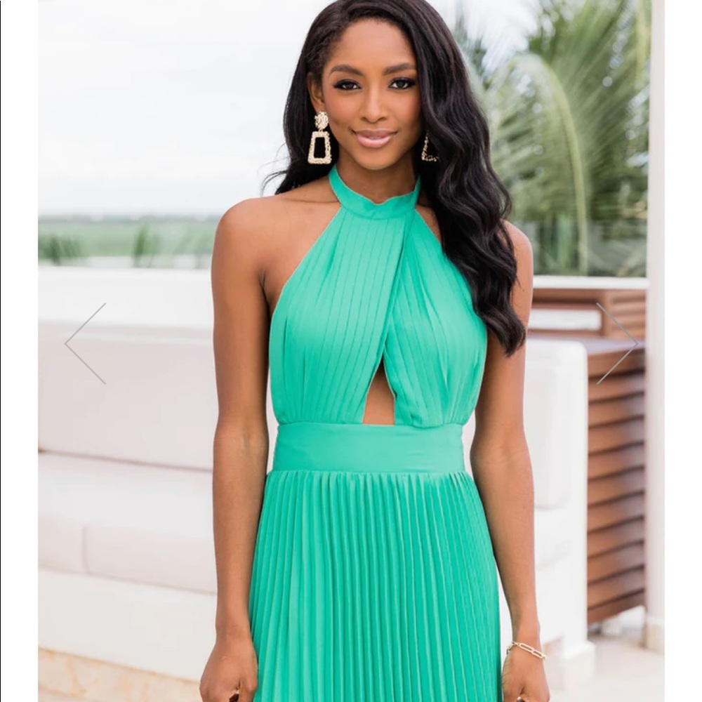 Pleated Halter Maxi - Picture 3 of 9